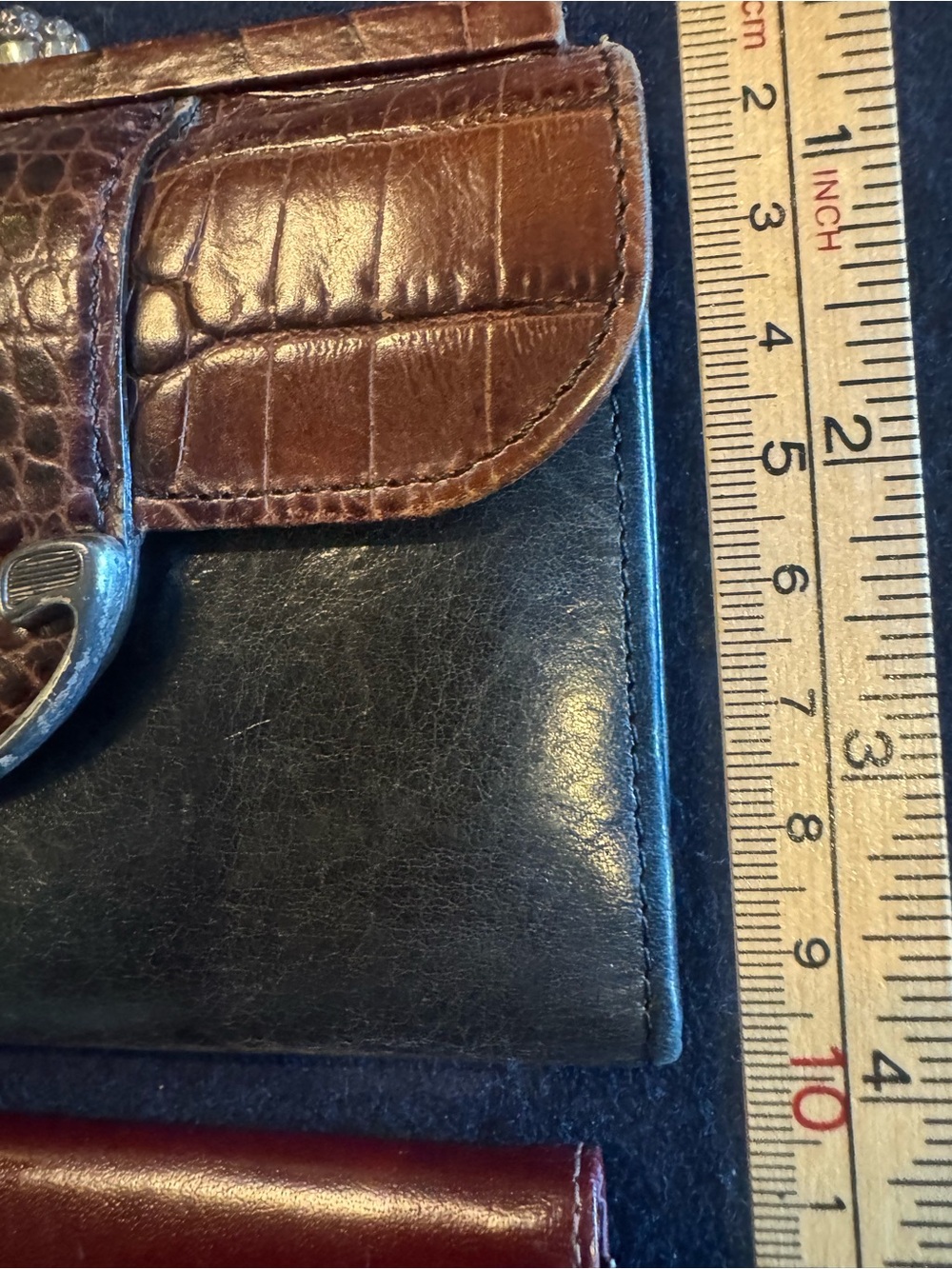 Brighton Golf Two-Tone Brown and Black Leather Wallet Set - Picture 5 of 14